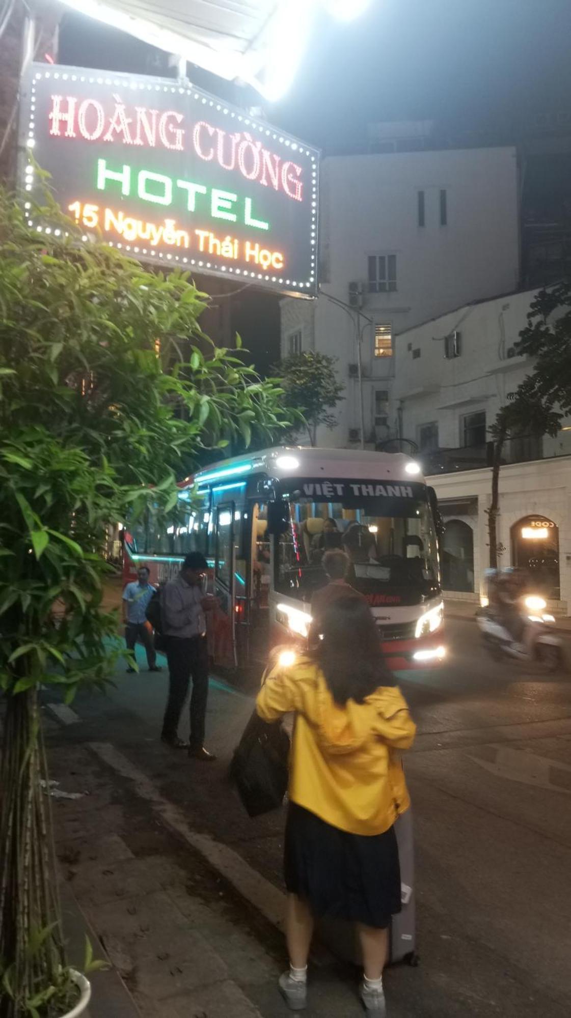 Hoang Cuong Hotel 15 Nguyen Thai Hoc Hanoi Dış mekan fotoğraf