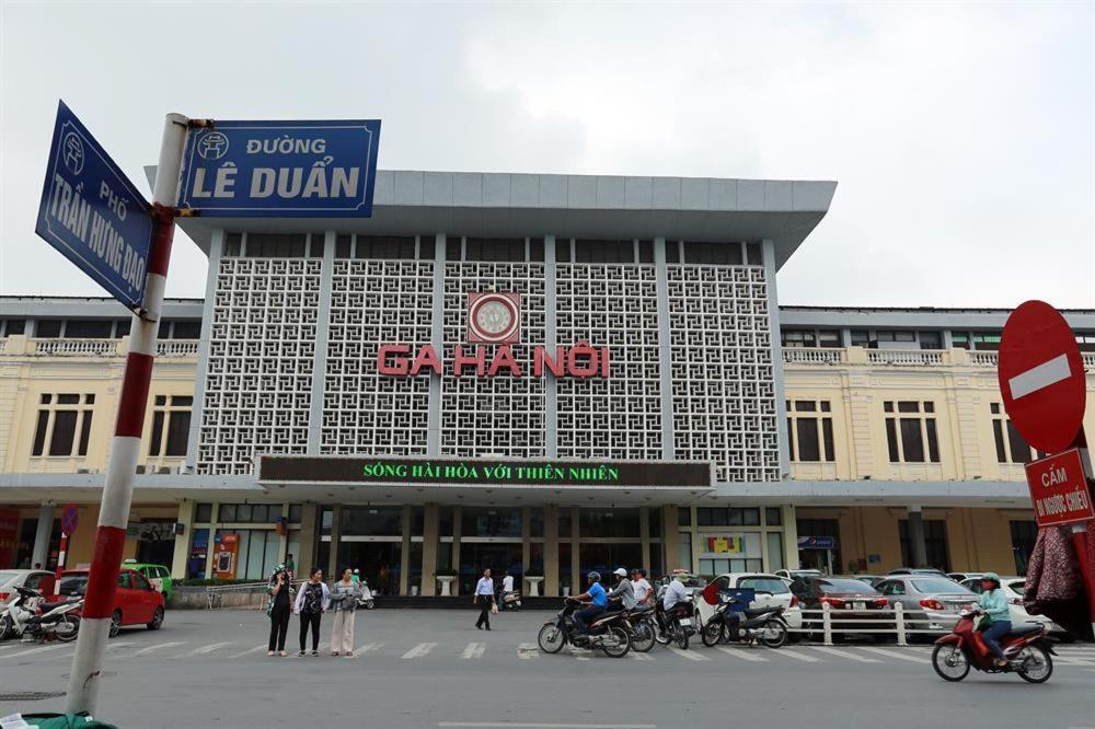 Hoang Cuong Hotel 15 Nguyen Thai Hoc Hanoi Dış mekan fotoğraf
