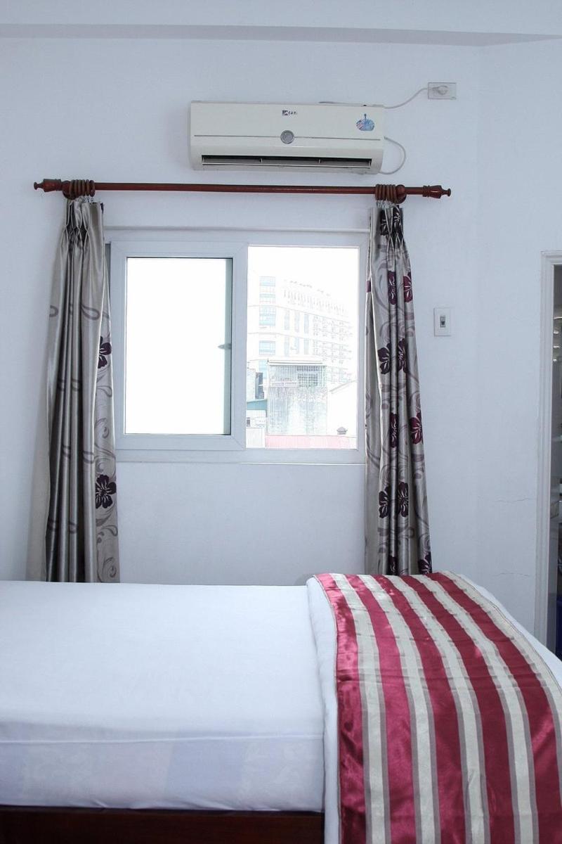 Hoang Cuong Hotel 15 Nguyen Thai Hoc Hanoi Dış mekan fotoğraf