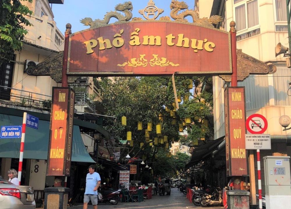 Hoang Cuong Hotel 15 Nguyen Thai Hoc Hanoi Dış mekan fotoğraf